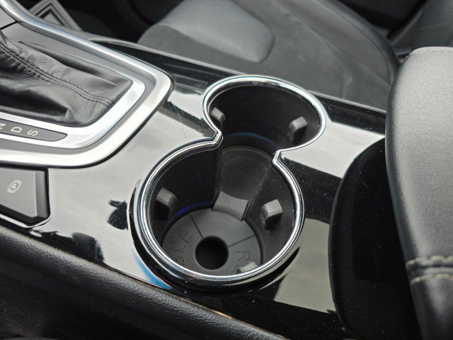 Used 2015 Ford Edge Sport image 38