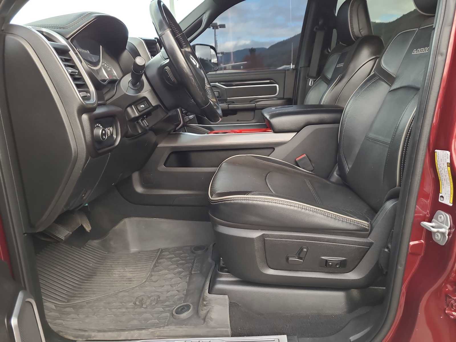 Used 2022 RAM 2500 Laramie w/ Night Edition image 19