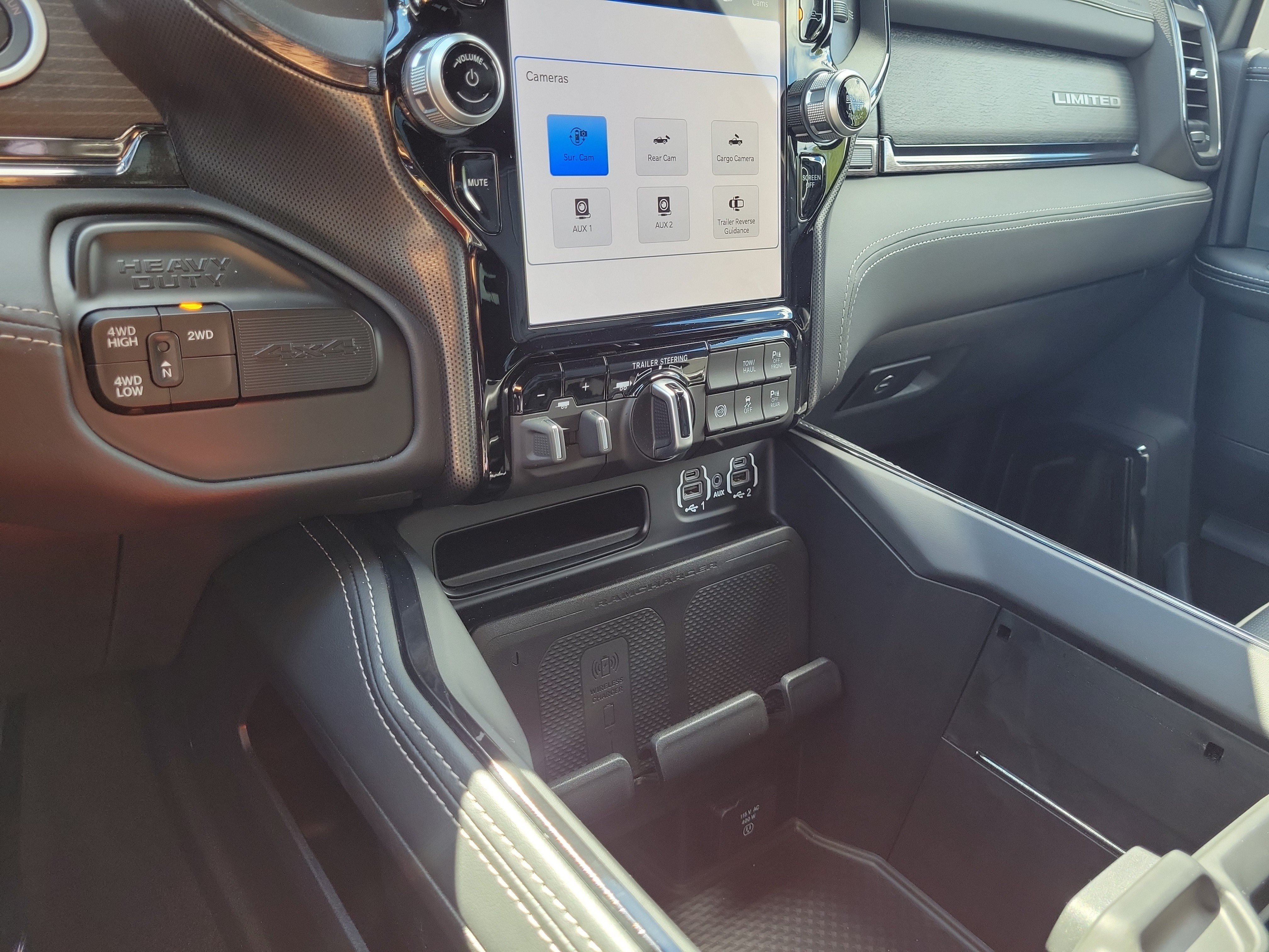 Used 2024 RAM 2500 Limited AWD/4WD image 27