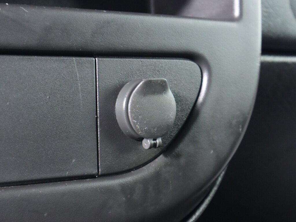 Used 2013 Chevrolet Express 1500 RWD image 19