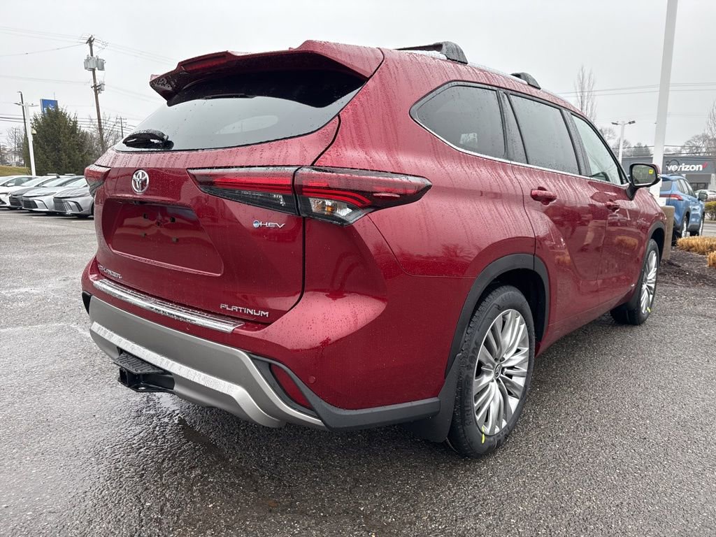 New 2026 Toyota Highlander Platinum image 14