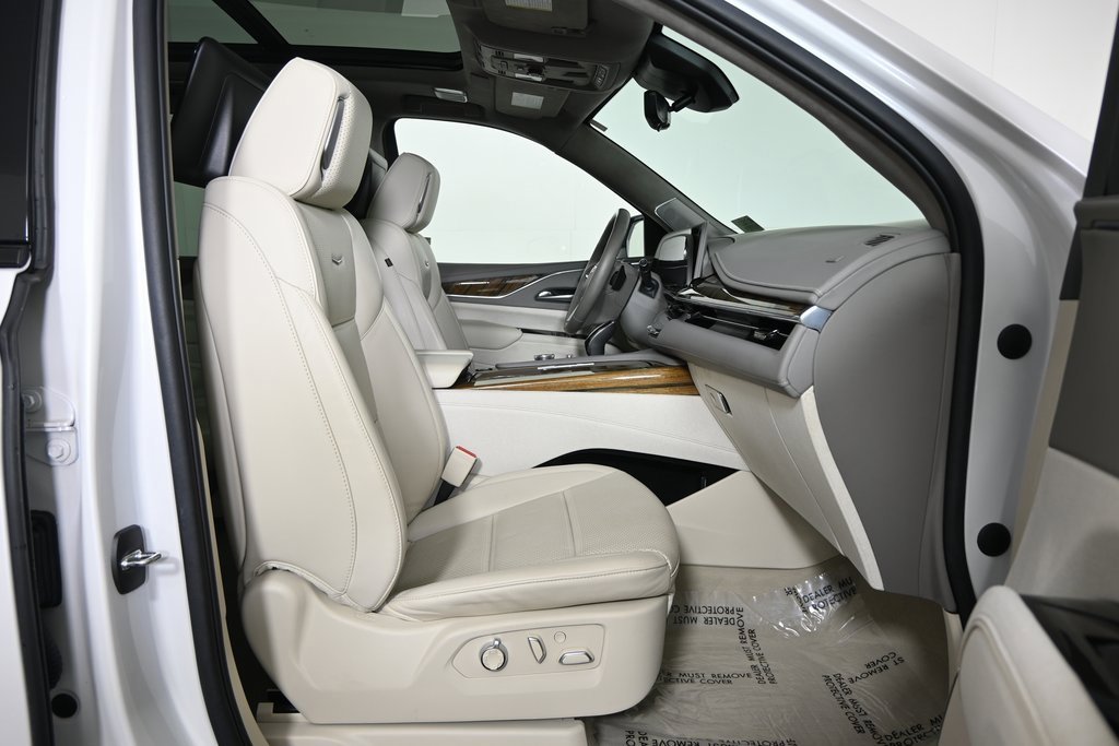 Used 2022 Cadillac Escalade Sport Platinum image 13