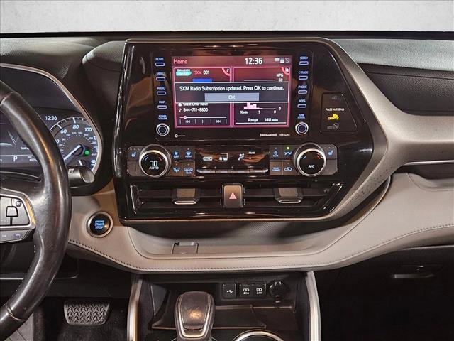 Used 2021 Toyota Highlander XLE image 14