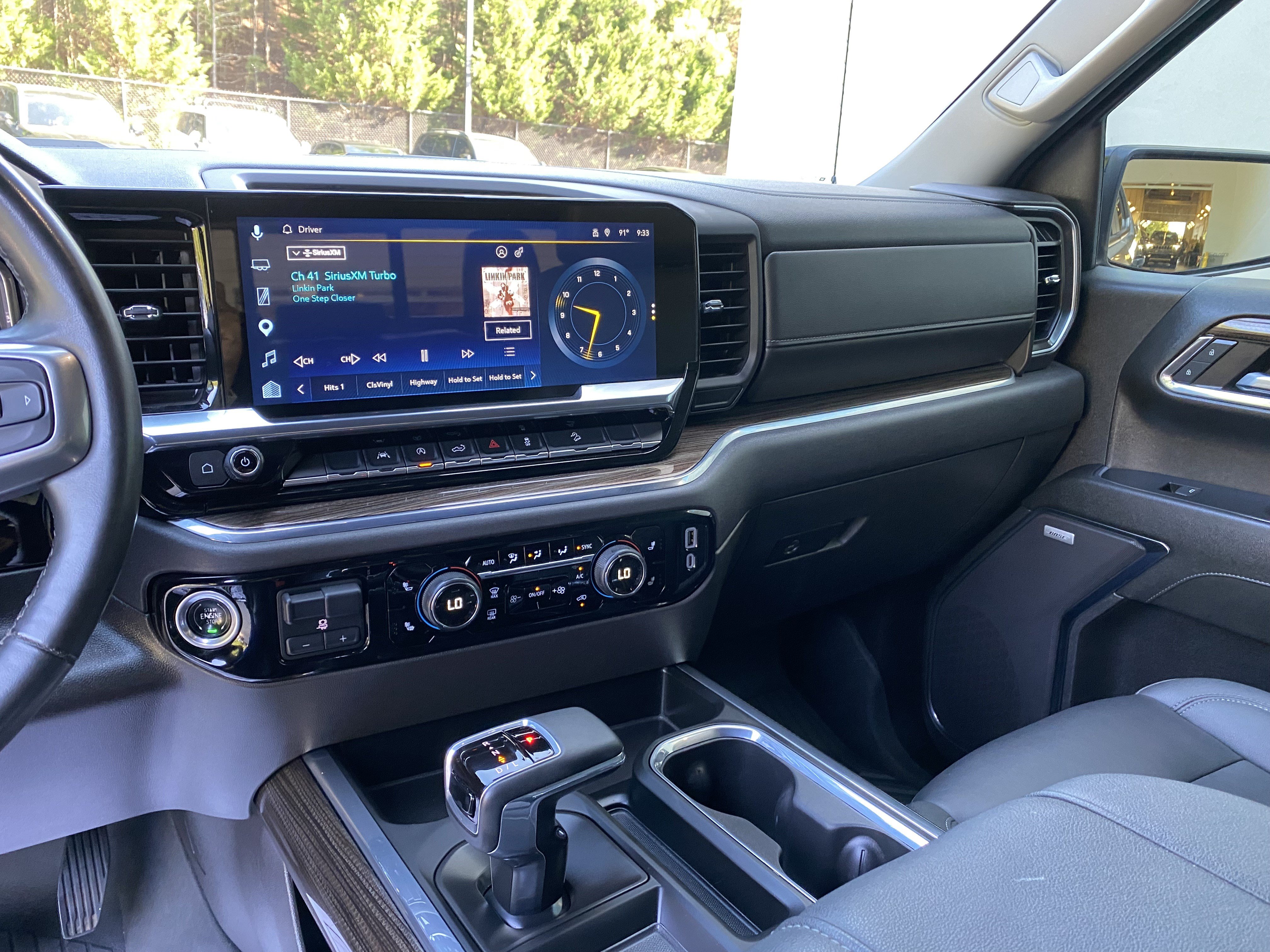 Used 2024 Chevrolet Silverado 1500 LT Trail Boss w/ Convenience Package II AWD/4WD image 24