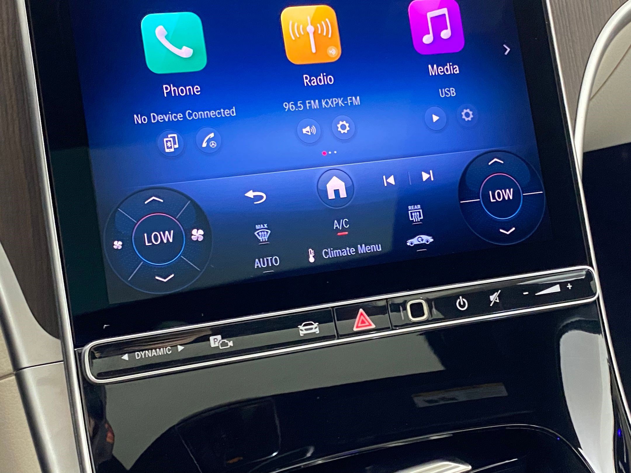 Used 2025 Mercedes-Benz C 300 4MATIC Sedan image 26