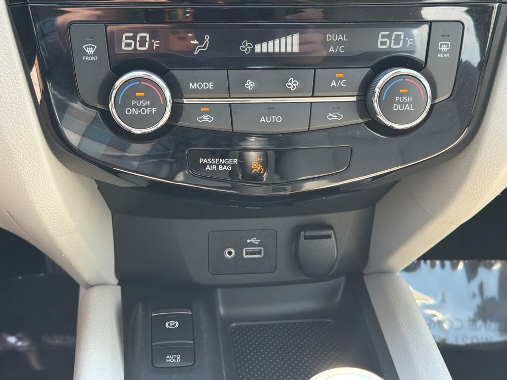 Certified 2022 Nissan Rogue Sport SL image 29