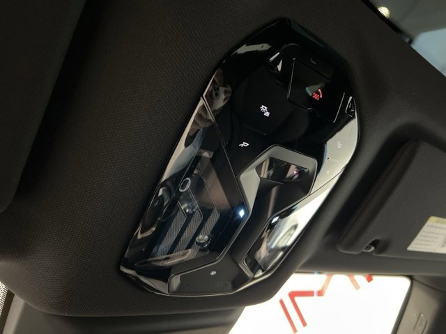 Used 2025 BMW iX xDrive50 image 39