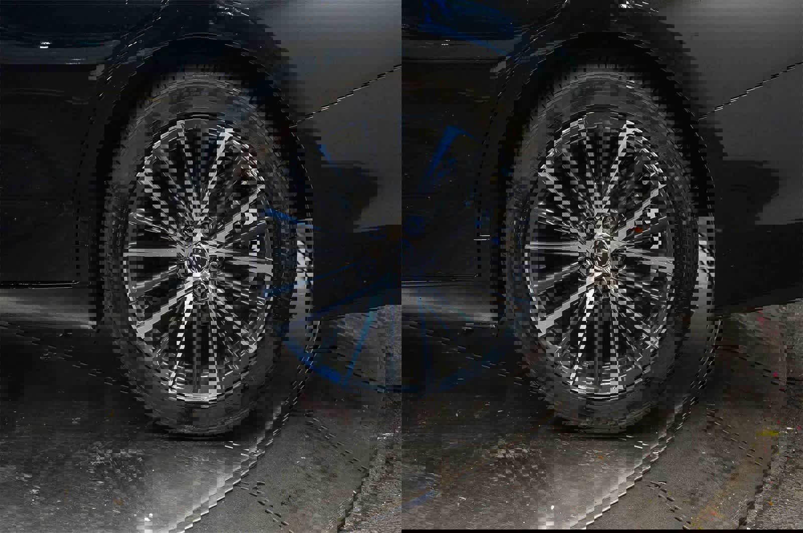 Used 2023 Lexus ES 350 w/ Premium Package image 10