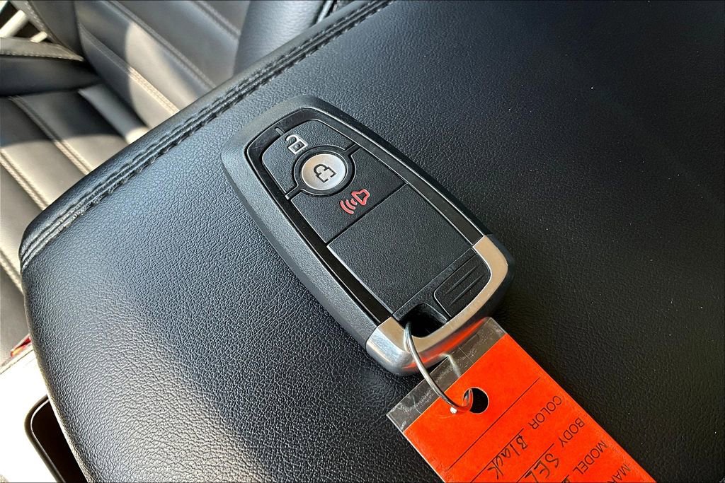 Used 2024 Ford Edge SEL image 13