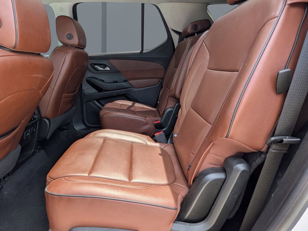 Used 2018 Chevrolet Traverse High Country AWD/4WD image 14