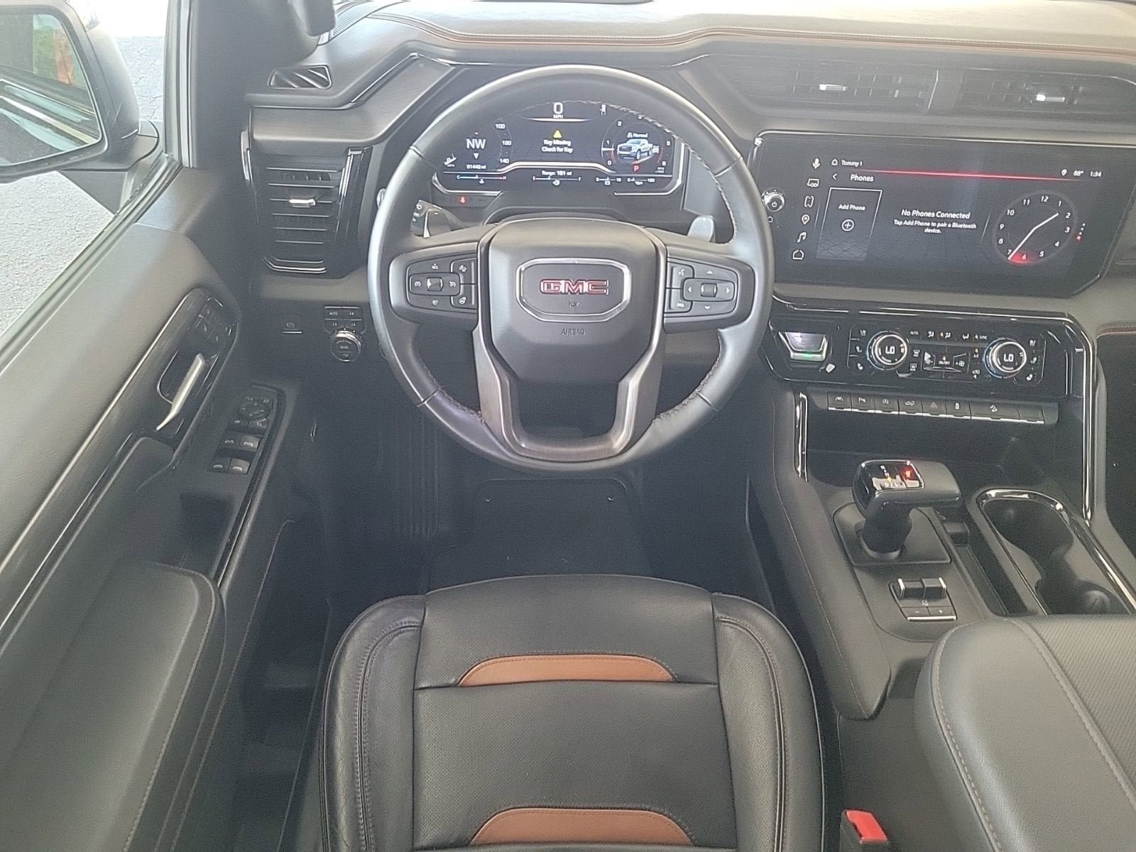 Used 2024 GMC Sierra 1500 AT4 w/ Technology Package AWD/4WD image 18