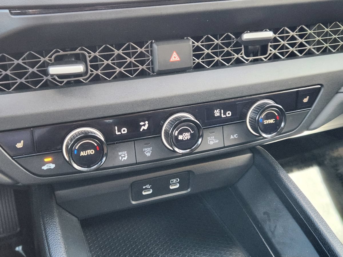 Used 2023 Honda Accord EX image 36