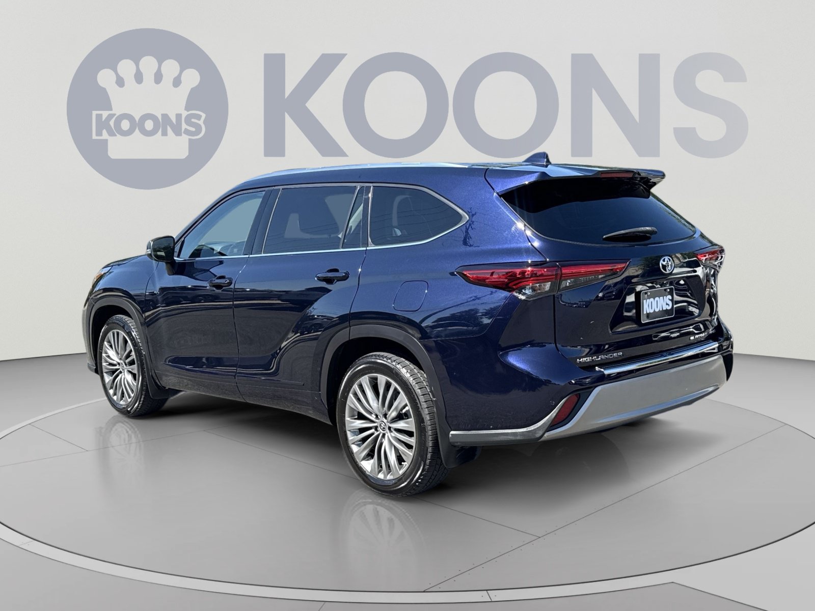 Used 2020 Toyota Highlander Platinum AWD/4WD image 4