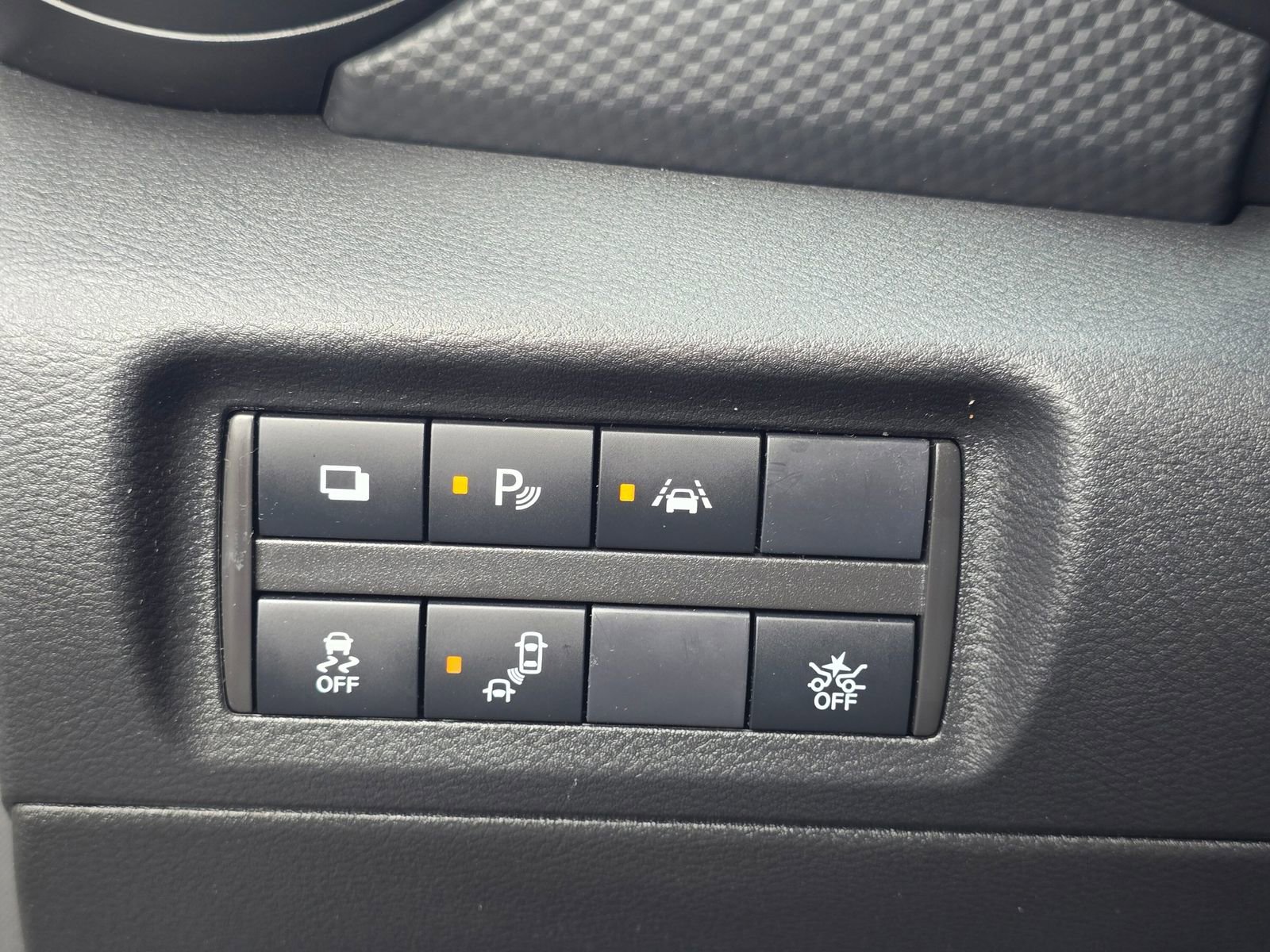 Used 2022 Nissan Kicks S FWD image 16
