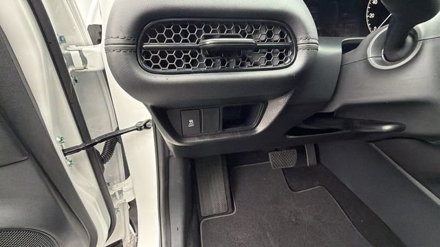 New 2027 Honda HR-V LX image 30