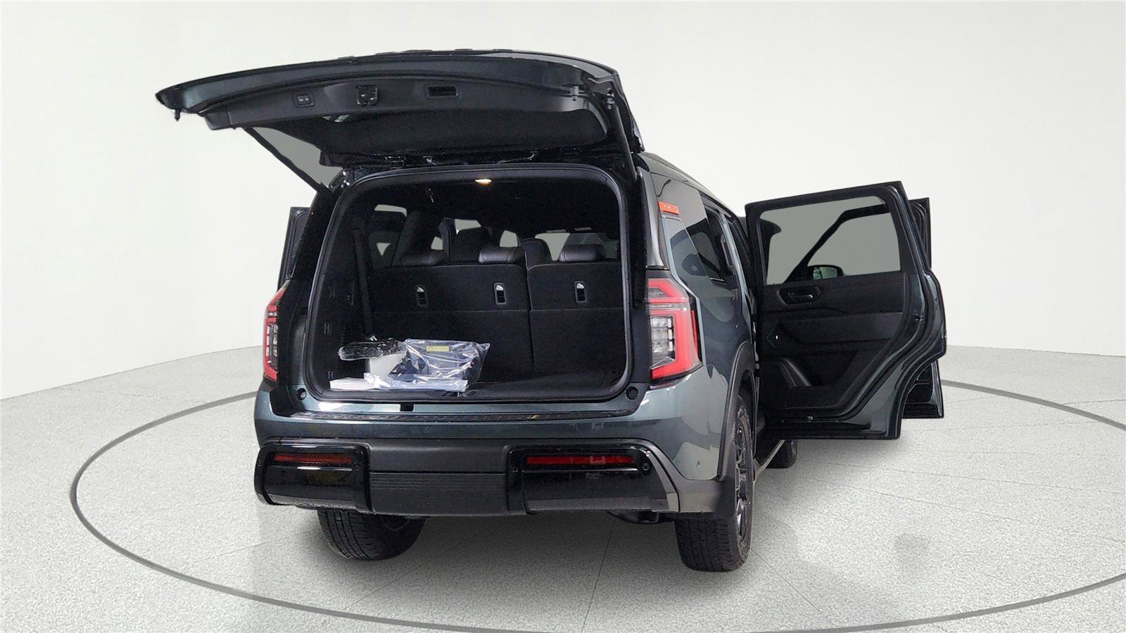 New 2026 Nissan Armada PRO-4X w/ Captain's Chari Seat Package image 8