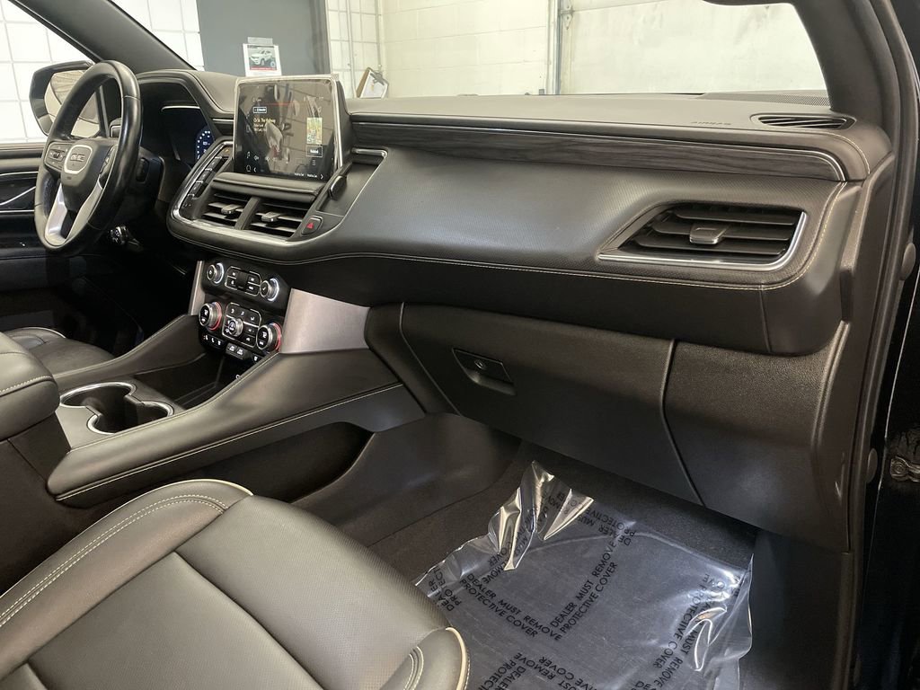 Used 2023 GMC Yukon XL SLT image 24