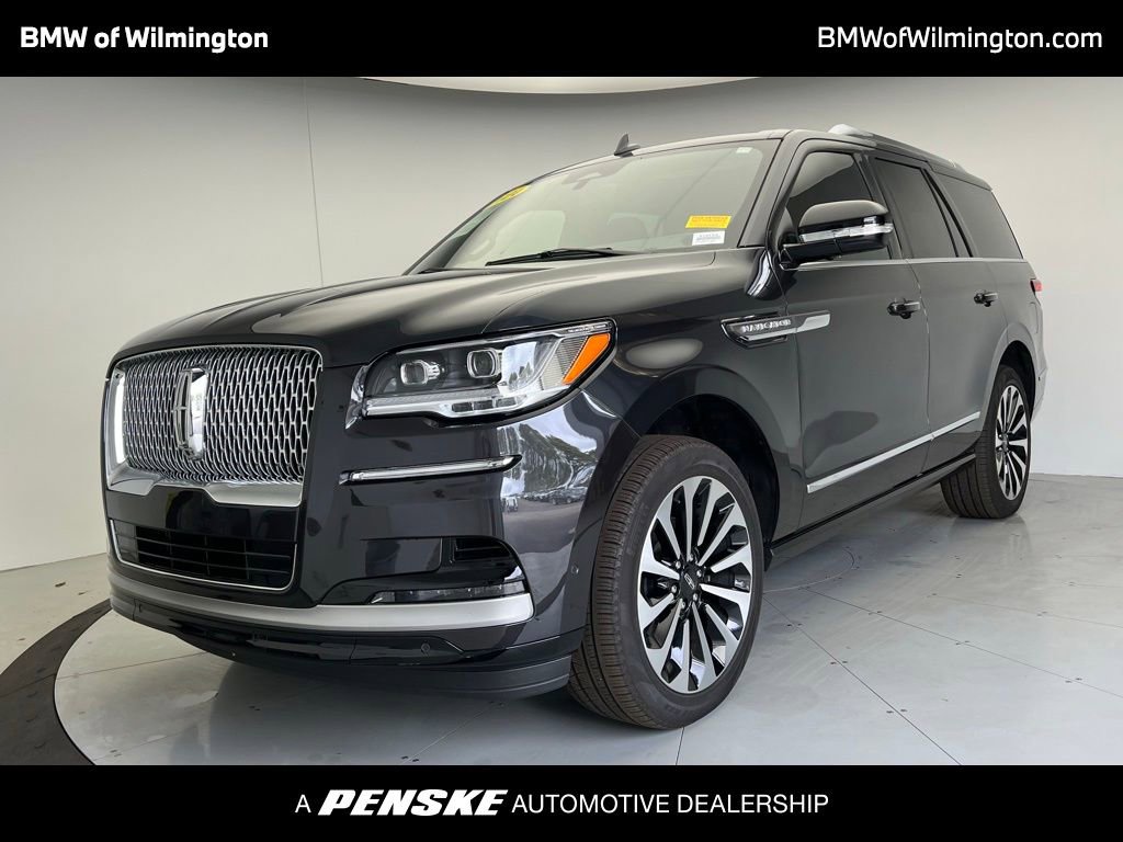 Used 2024 Lincoln Navigator Reserve image 1