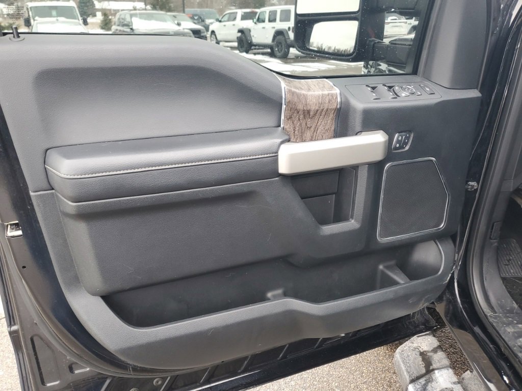 Used 2018 Ford F250 Lariat w/ Lariat Ultimate Package image 8