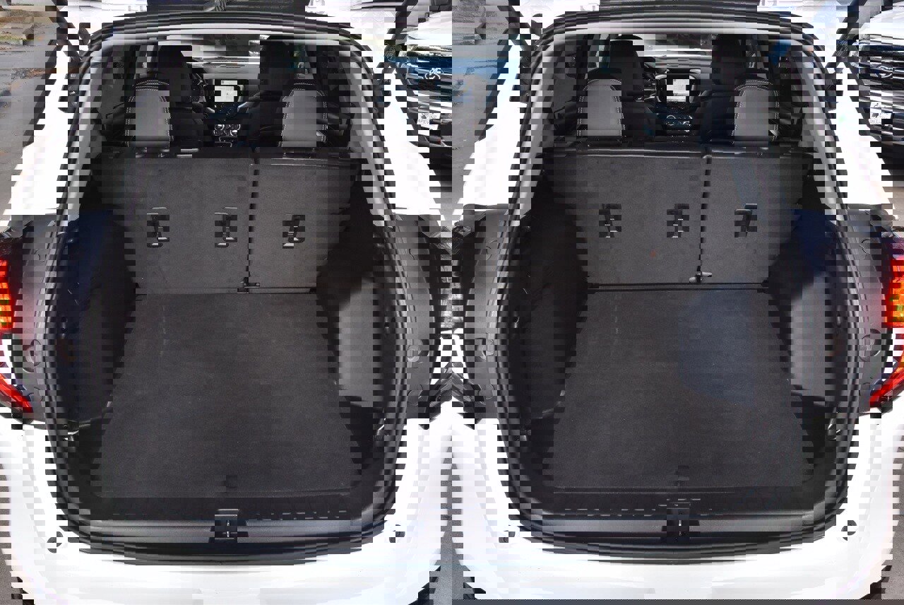 Used 2022 GMC Terrain SLT w/ Infotainment Package II image 36