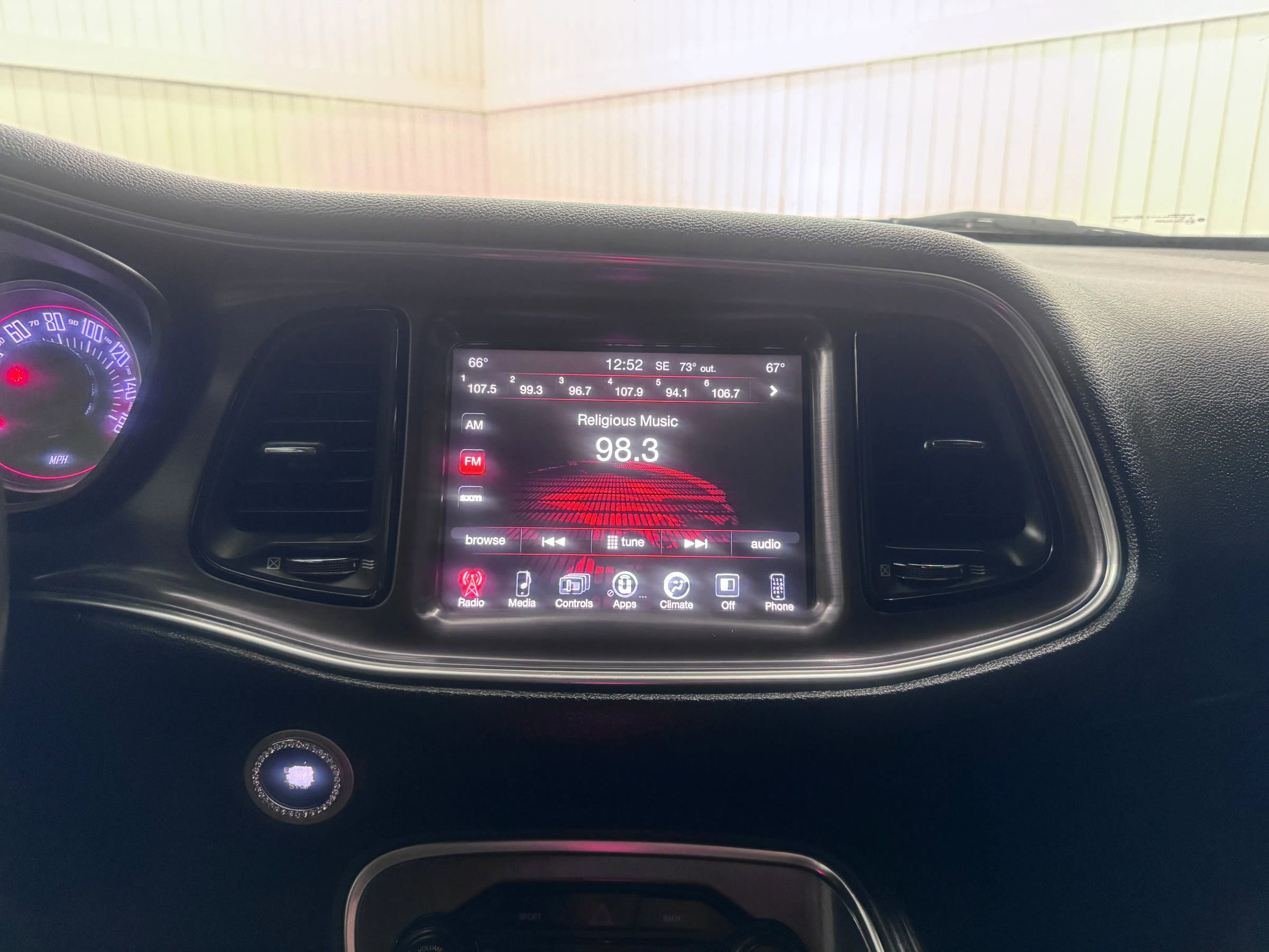 Used 2016 Dodge Challenger SXT RWD image 17