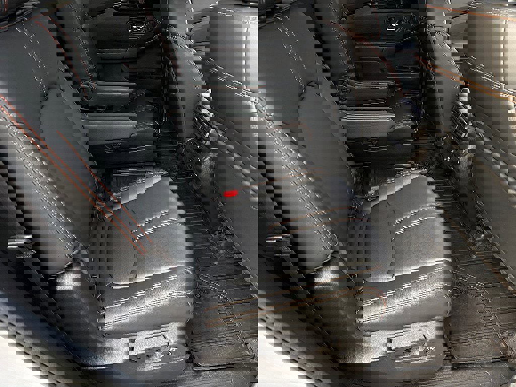 Used 2025 Honda Pilot TrailSport image 22