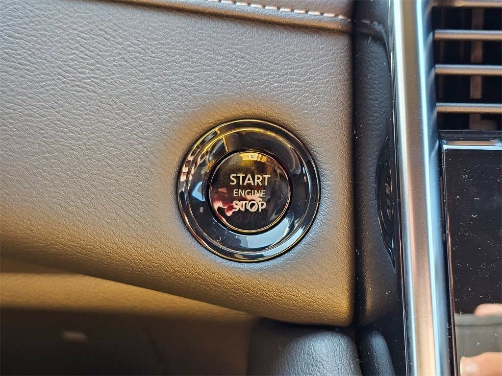 New 2025 Nissan Armada SL image 15