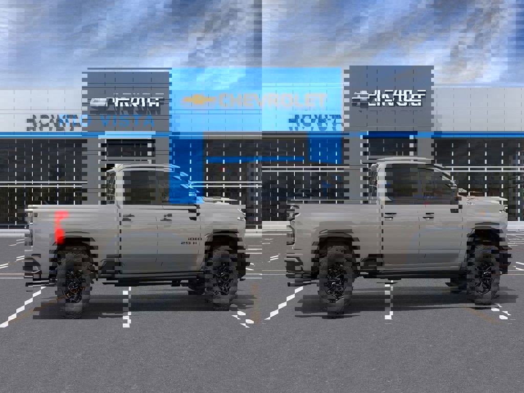 New 2026 Chevrolet Silverado 2500 ZR2 image 3