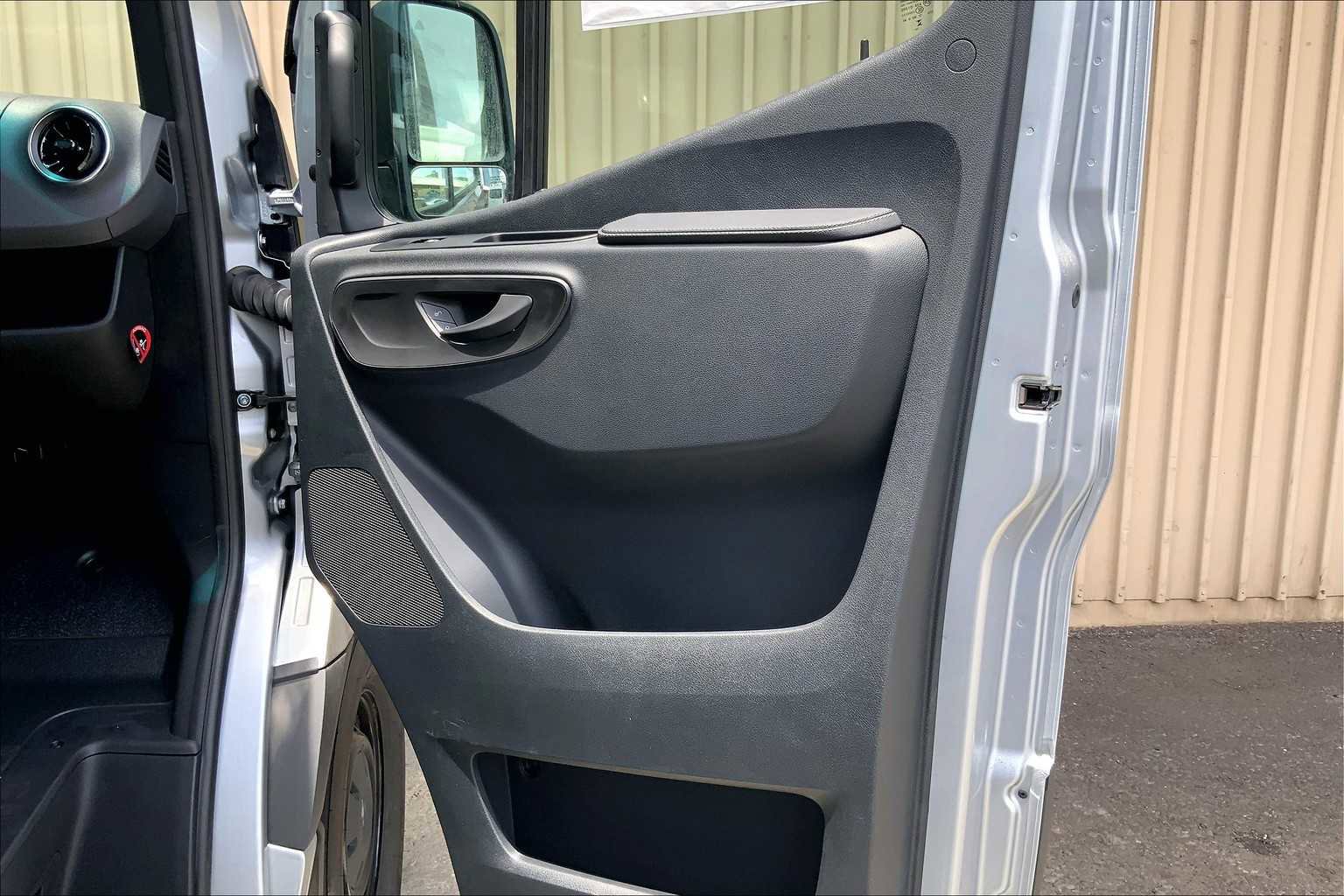 New 2025 Mercedes-Benz Sprinter 2500 image 10