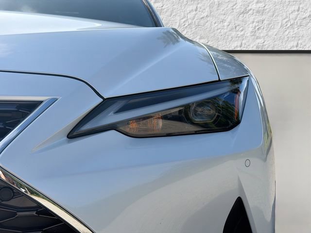 Used 2023 Lexus IS 300 w/ Comfort Package image 9