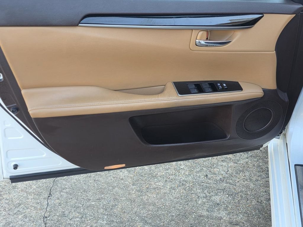 Used 2017 Lexus ES 350 FWD image 28