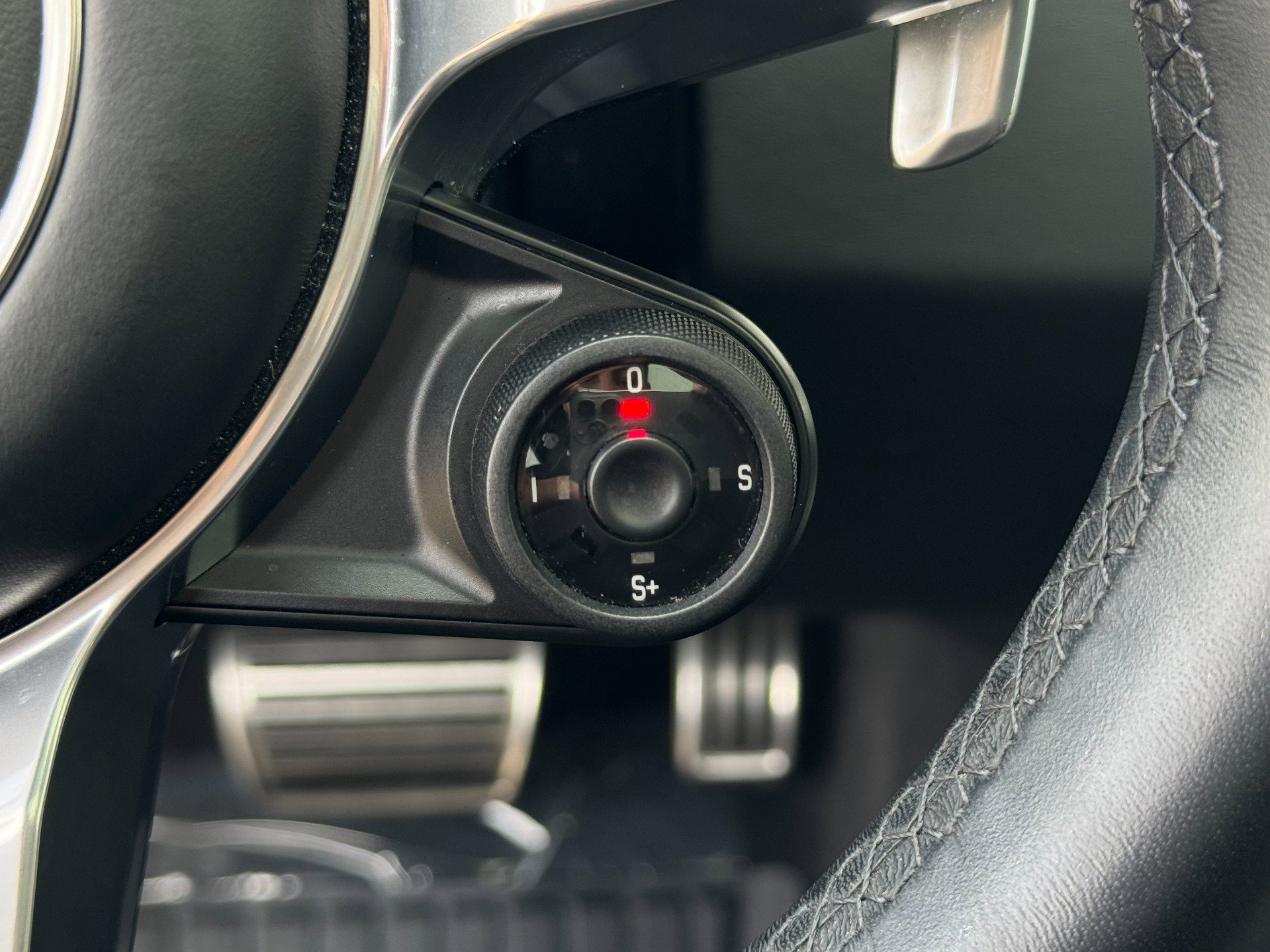 Used 2022 Porsche Cayenne GTS image 31