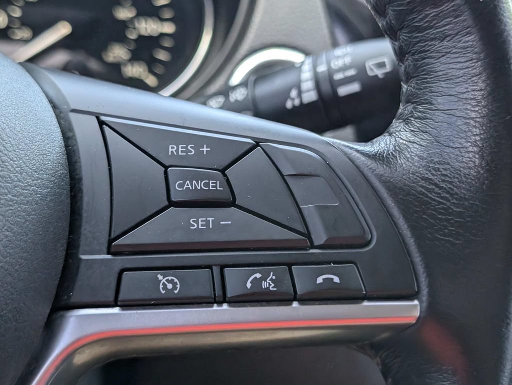 Used 2017 Nissan Rogue Sport SL FWD image 26