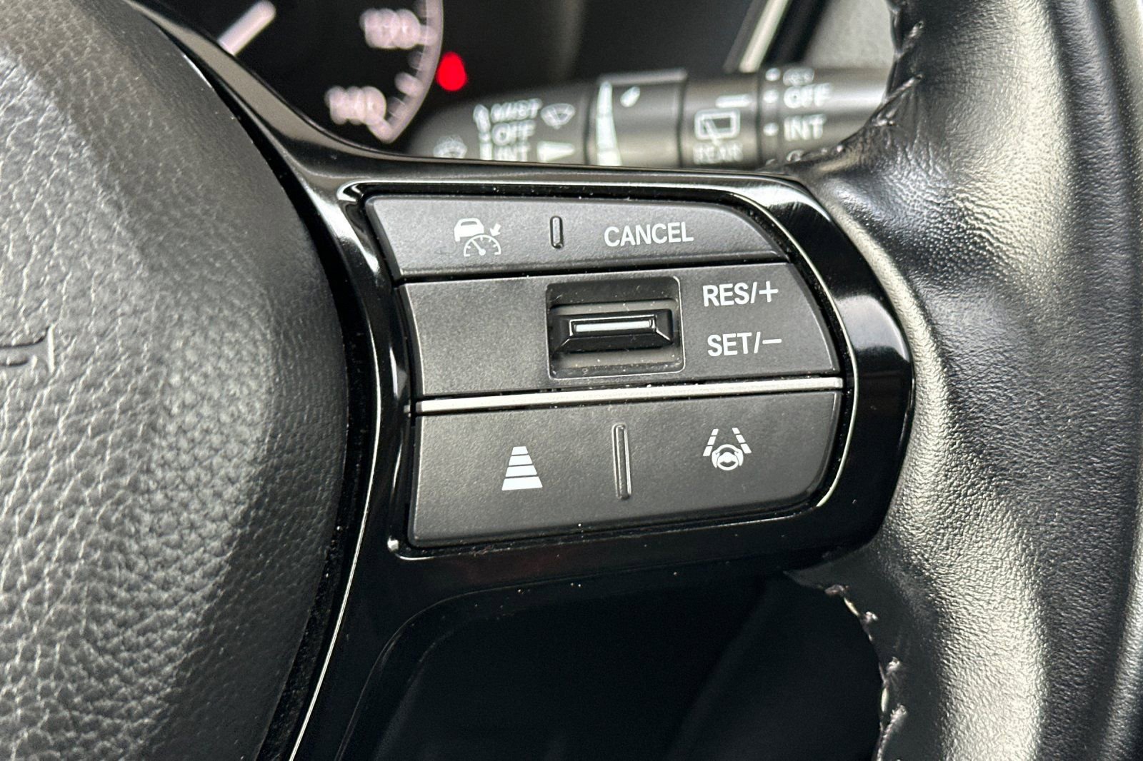 Used 2025 Honda CR-V EX-L image 38