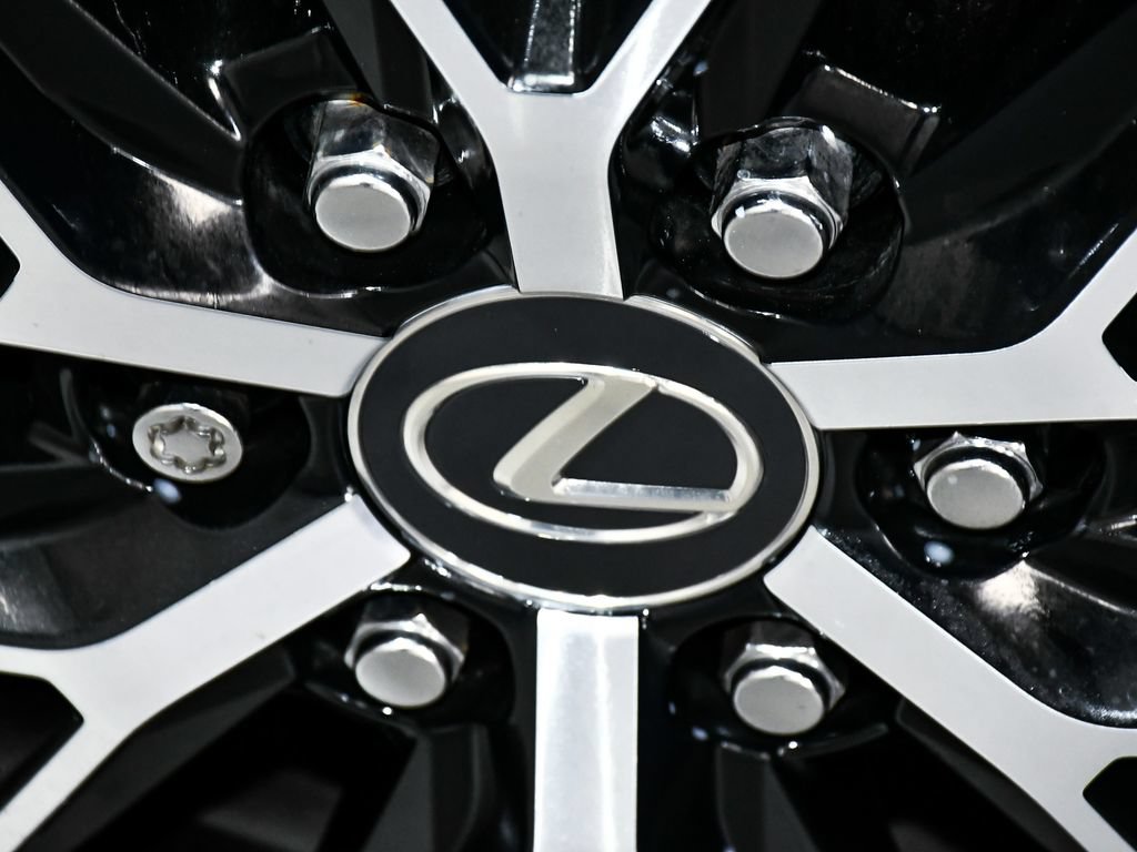 Used 2024 Lexus GX 550 w/ Accessory Package (Z1) AWD/4WD image 96