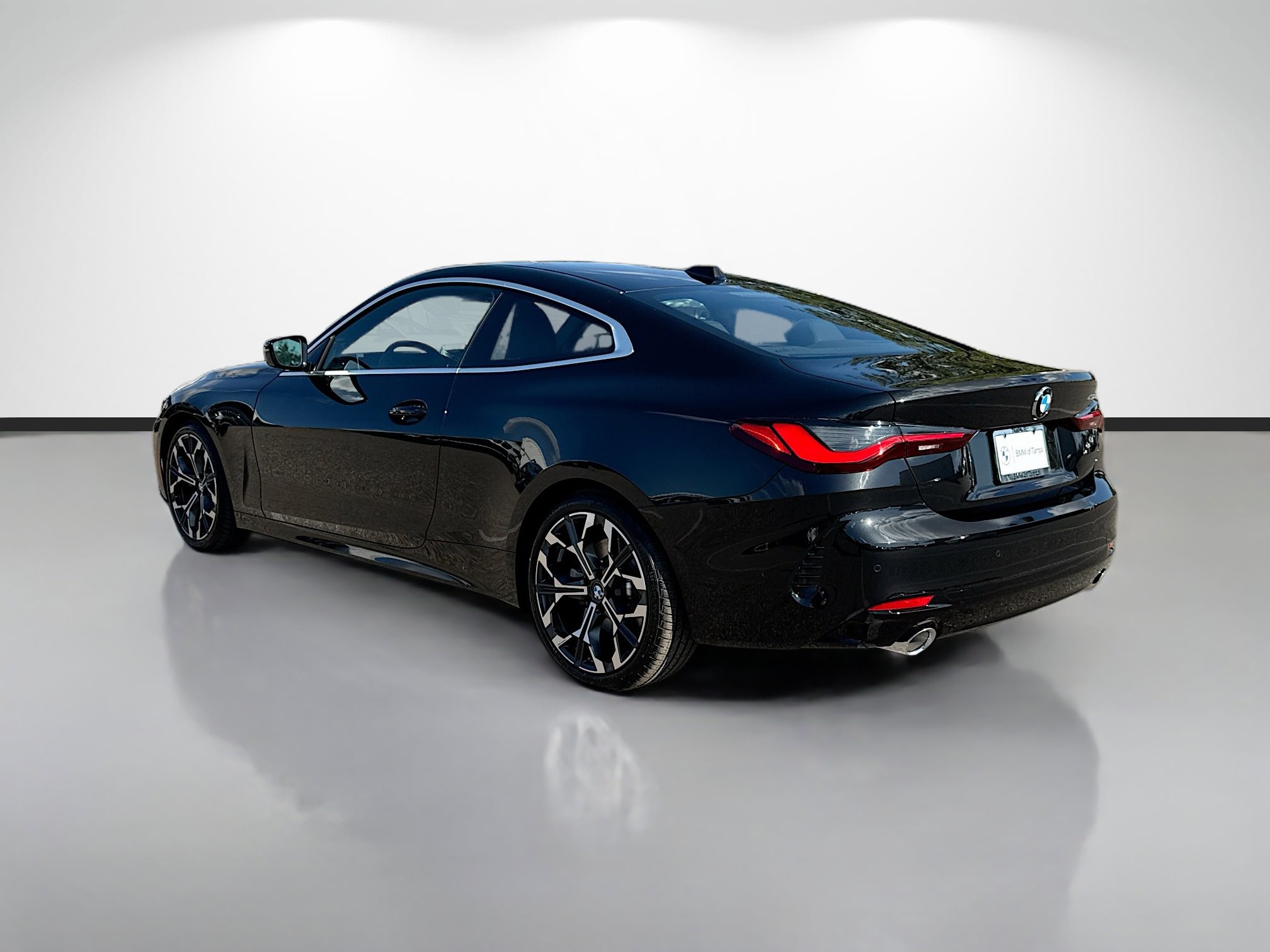 New 2026 BMW 430i Coupe w/ Parking Assistance Package image 5