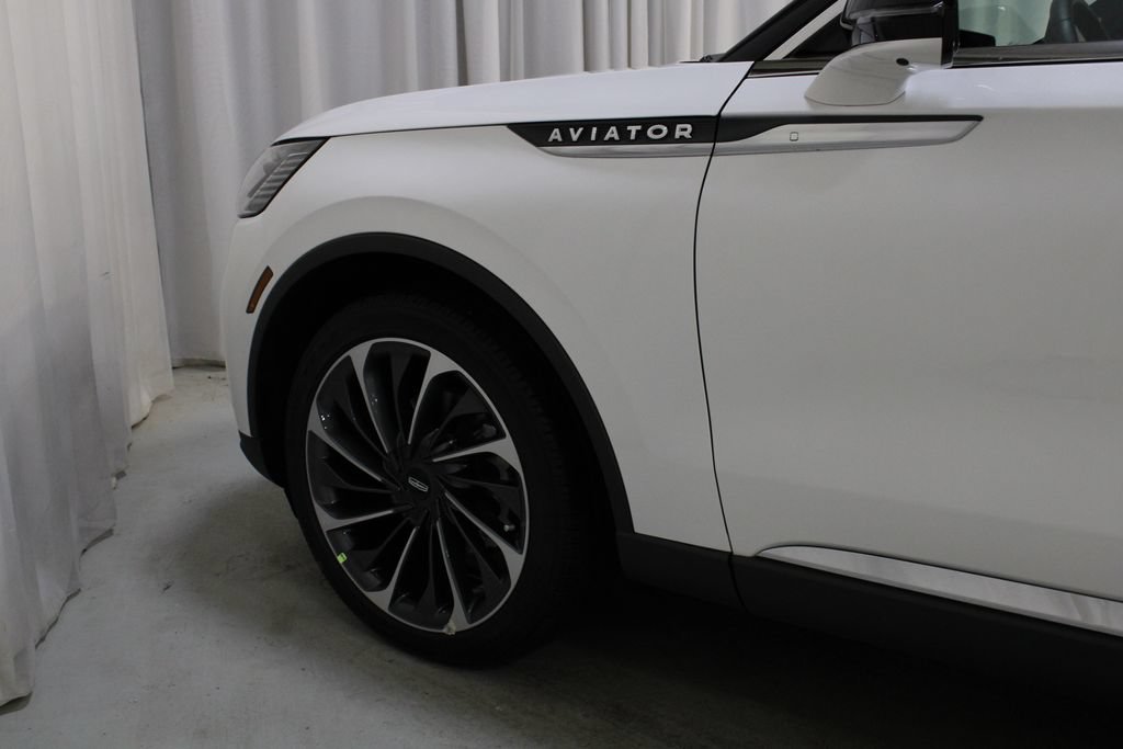 New 2026 Lincoln Aviator Reserve AWD/4WD image 28