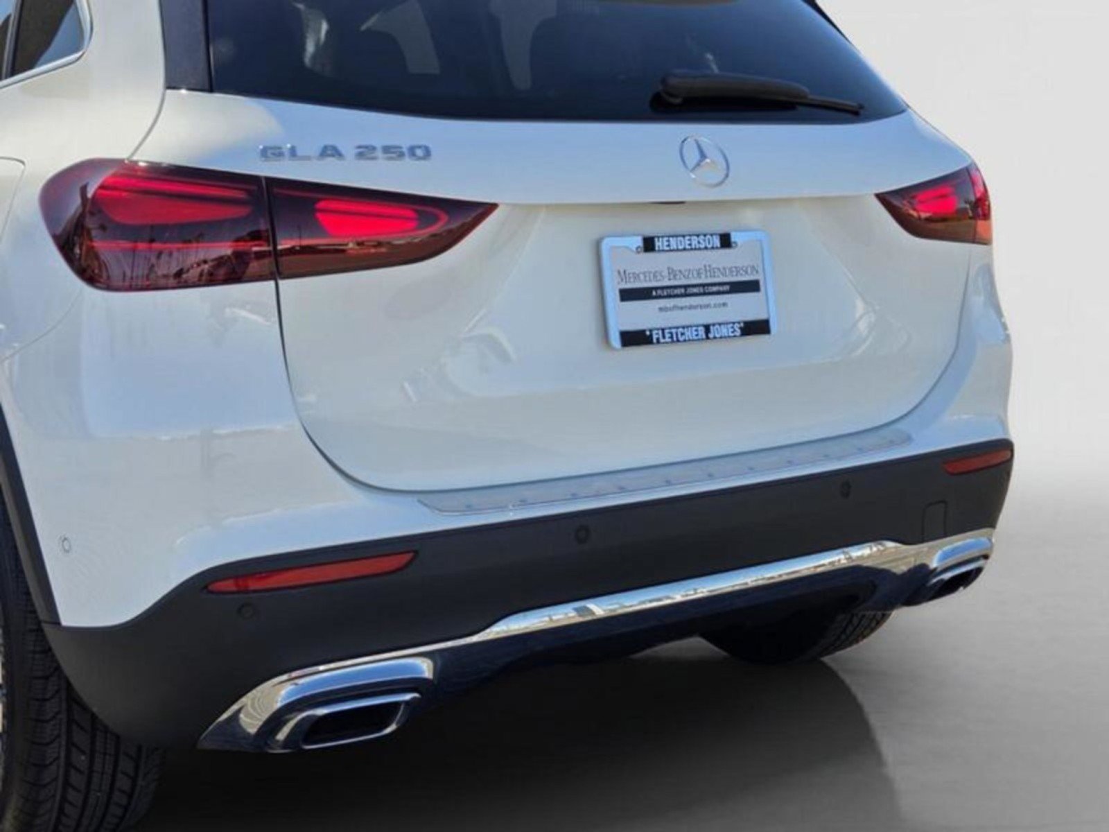 Certified 2026 Mercedes-Benz GLA 250 w/ Exclusive Package image 4