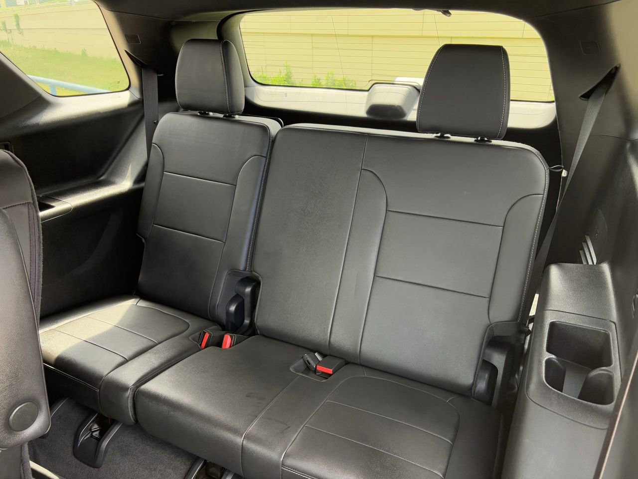 Used 2023 Chevrolet Traverse LT w/ LPO, Floor Liner Package AWD/4WD image 28