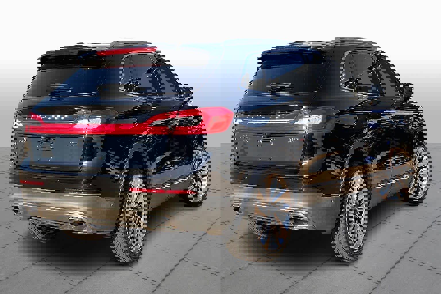 Used 2017 Lincoln MKX Reserve w/ Driver Assistance Package image 14