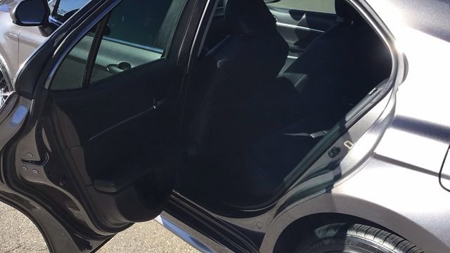 Used 2020 Toyota Camry SE image 13