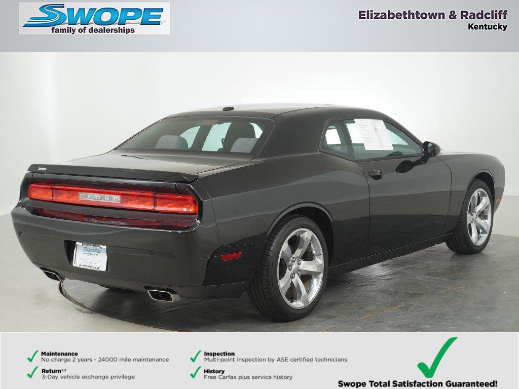Used 2012 Dodge Challenger R/T RWD image 3