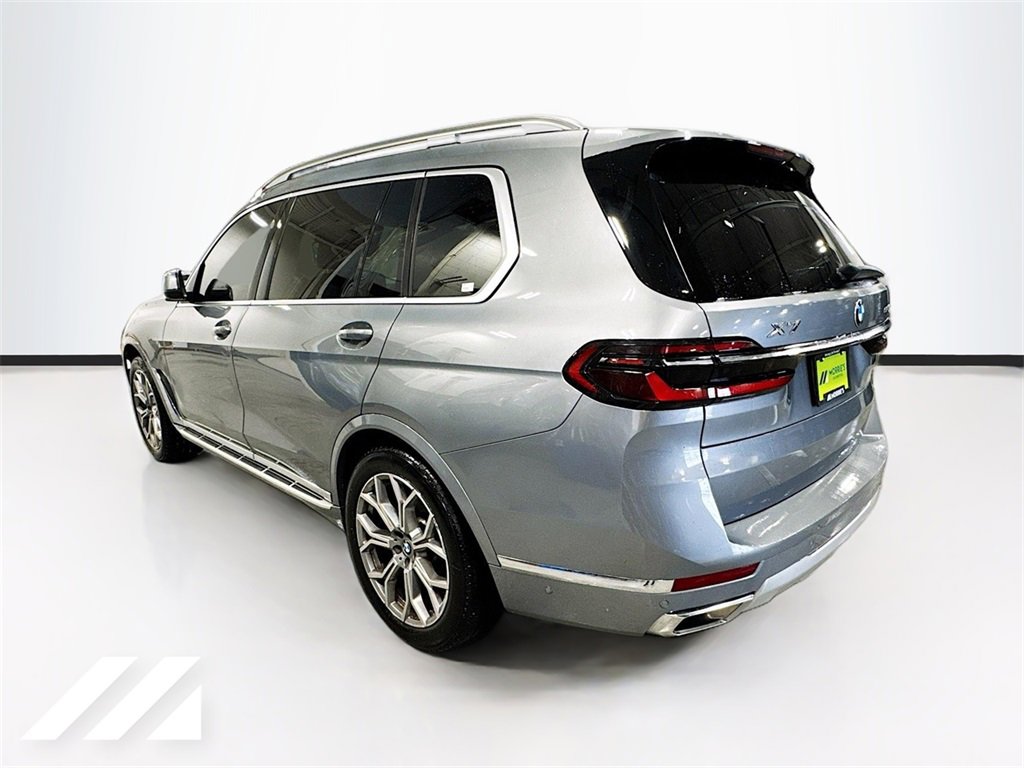 Used 2024 BMW X7 xDrive40i w/ Premium Package image 7
