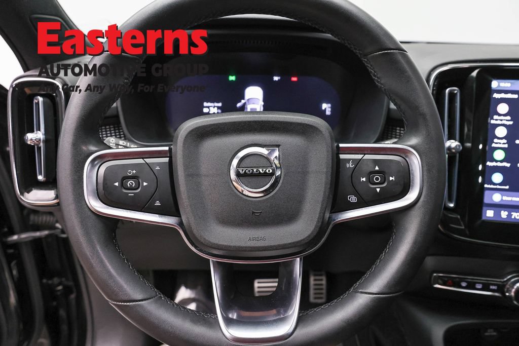 Used 2022 Volvo XC40 P8 Recharge Plus AWD/4WD image 10