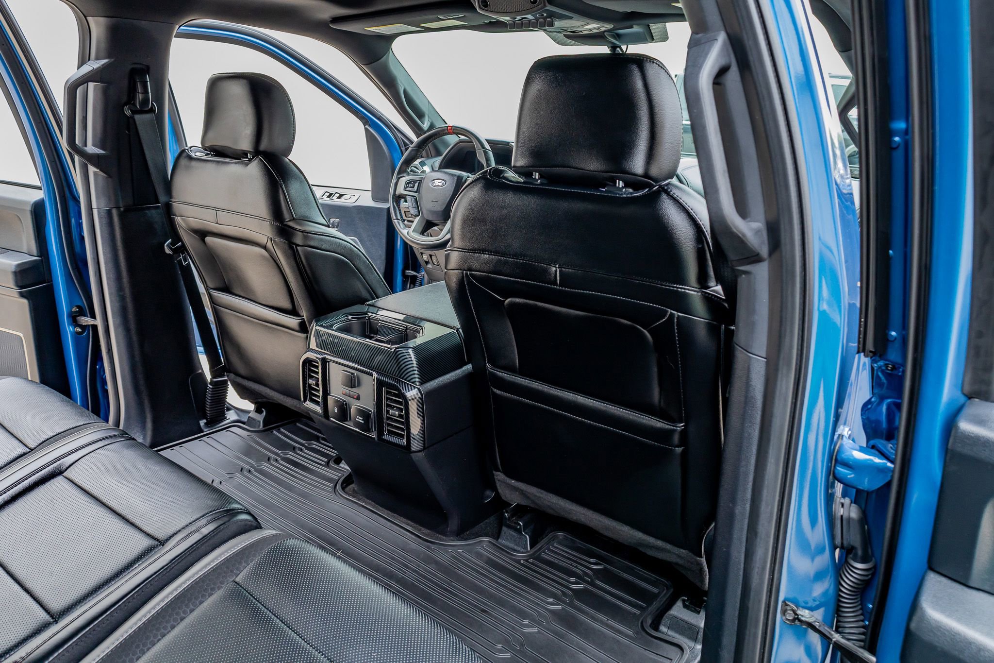 Used 2019 Ford F150 Raptor w/ Equipment Group 802A Luxury AWD/4WD image 32