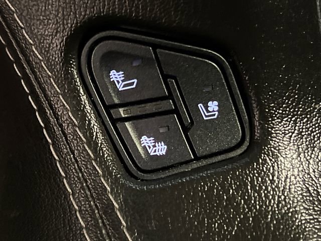 Used 2017 GMC Yukon SLT w/ Open Road Package image 28