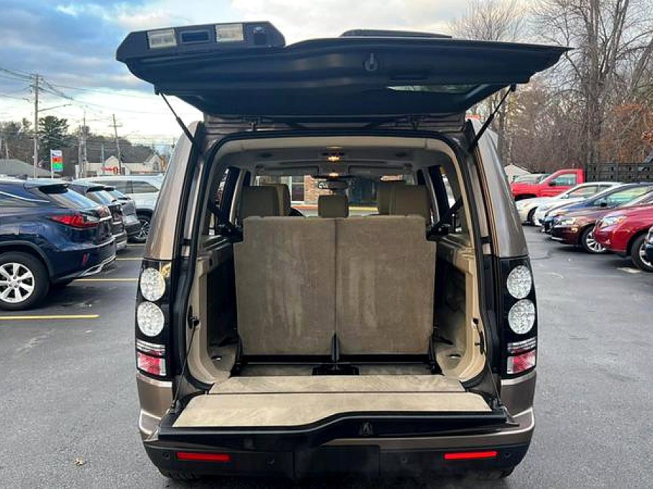 Used 2016 Land Rover LR4 HSE image 11