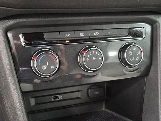 Used 2019 Volkswagen Tiguan S image 29