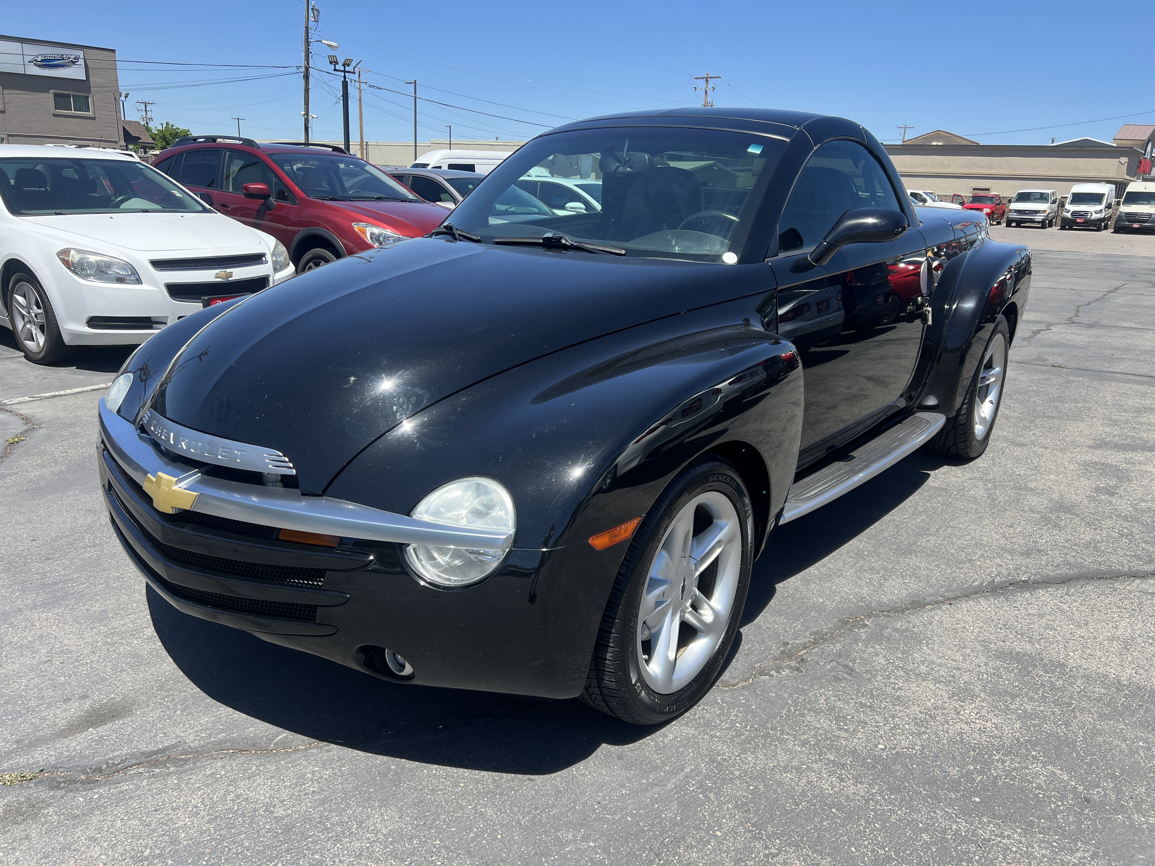 Used 2006 Chevrolet SSR w/ Preferred Equipment Group RWD image 2