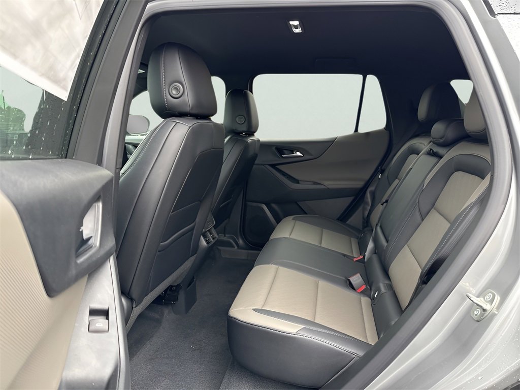 New 2026 Chevrolet Equinox LT w/ Convenience Package II image 17